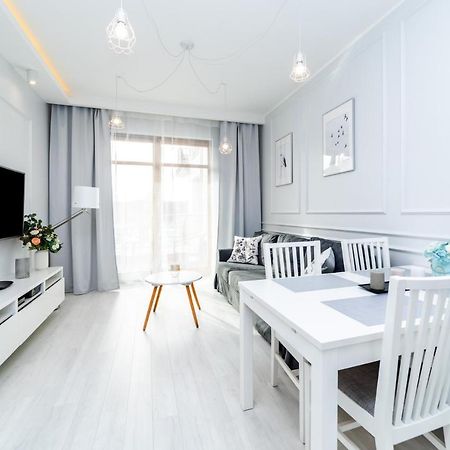 Bright - Neptun Park By Oneapartments 格但斯克 外观 照片